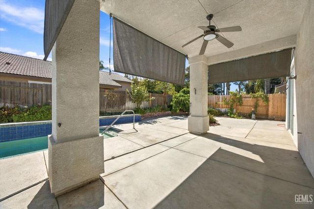 15005 Merlot Cellars Drive, Bakersfield, CA 93314