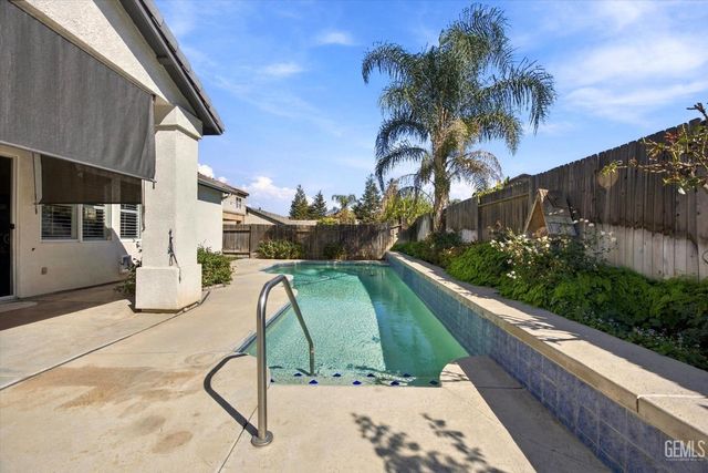 15005 Merlot Cellars Drive, Bakersfield, CA 93314