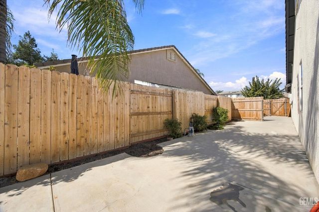 15005 Merlot Cellars Drive, Bakersfield, CA 93314