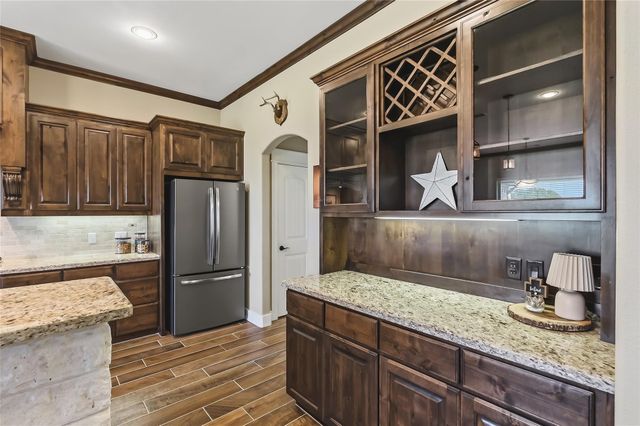 7588 Los Lobos Drive, Bryan, TX 77808
