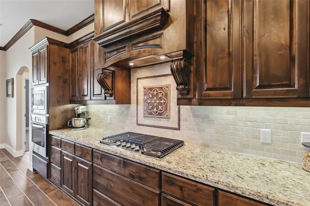 7588 Los Lobos Drive, Bryan, TX 77808