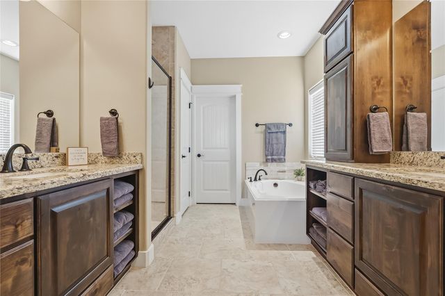 7588 Los Lobos Drive, Bryan, TX 77808