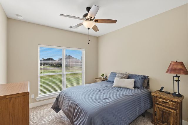 7588 Los Lobos Drive, Bryan, TX 77808