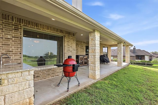 7588 Los Lobos Drive, Bryan, TX 77808