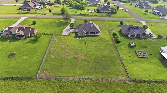 7588 Los Lobos Drive, Bryan, TX 77808