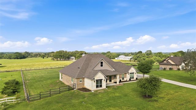 7588 Los Lobos Drive, Bryan, TX 77808