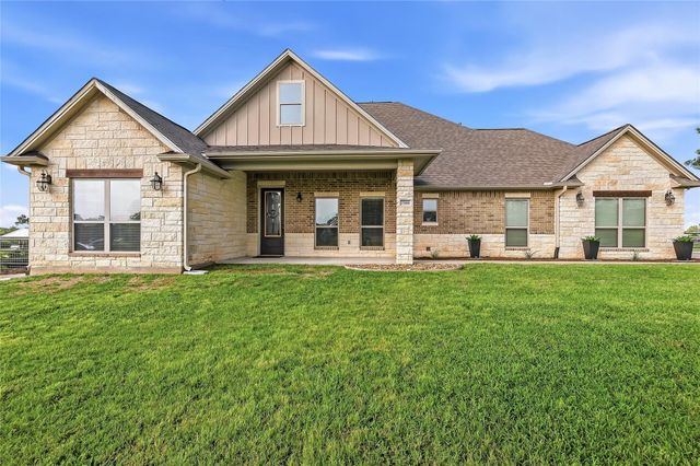 7588 Los Lobos Drive, Bryan, TX 77808