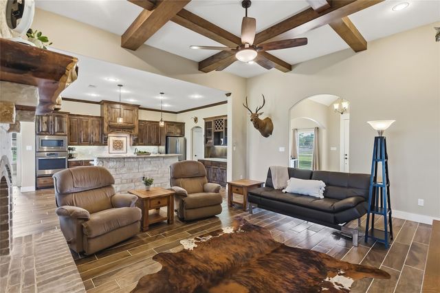 7588 Los Lobos Drive, Bryan, TX 77808