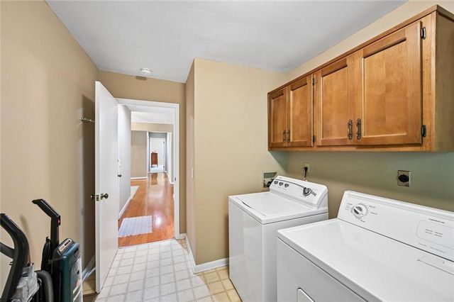 1008 Muirfield Drive NE, Marietta, GA 30068