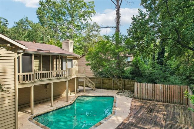 1008 Muirfield Drive NE, Marietta, GA 30068