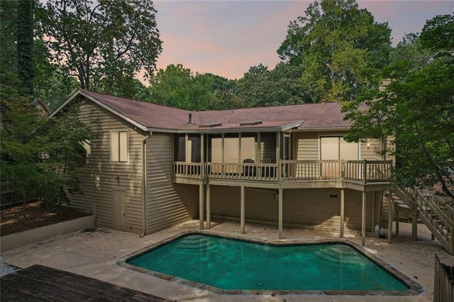 1008 Muirfield Drive NE, Marietta, GA 30068