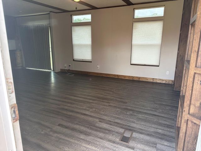 821 Austin Street, Clute, TX 77531