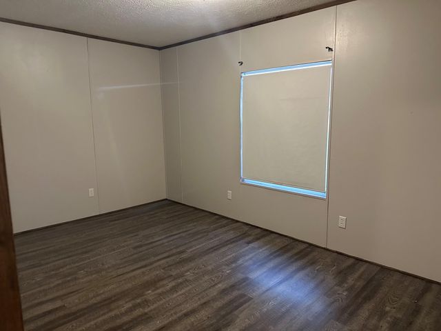 821 Austin Street, Clute, TX 77531
