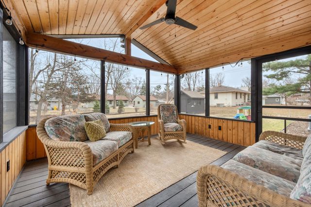 10617 Thomas Avenue S, Bloomington, MN 55431