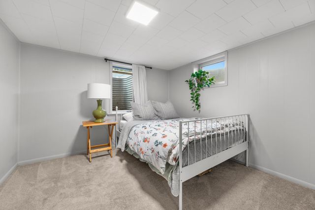 10617 Thomas Avenue S, Bloomington, MN 55431