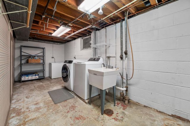 10617 Thomas Avenue S, Bloomington, MN 55431