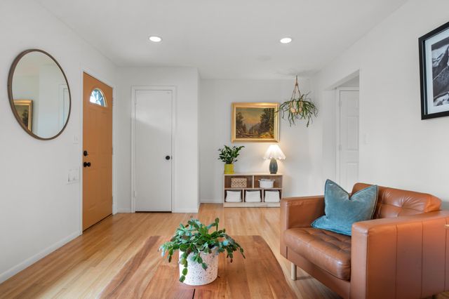 10617 Thomas Avenue S, Bloomington, MN 55431