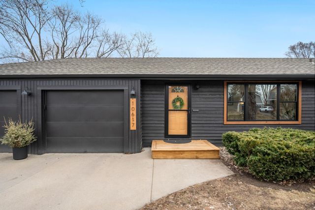 10617 Thomas Avenue S, Bloomington, MN 55431