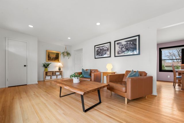 10617 Thomas Avenue S, Bloomington, MN 55431