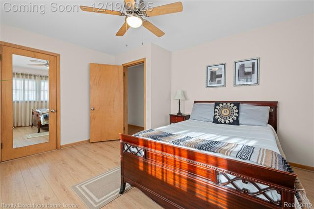 18200 Oak Avenue, Eastpointe, MI 48021