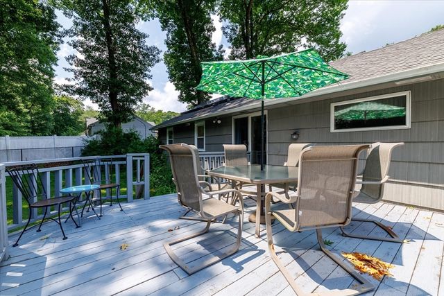 1 Melba Ave, Auburn, MA 01501