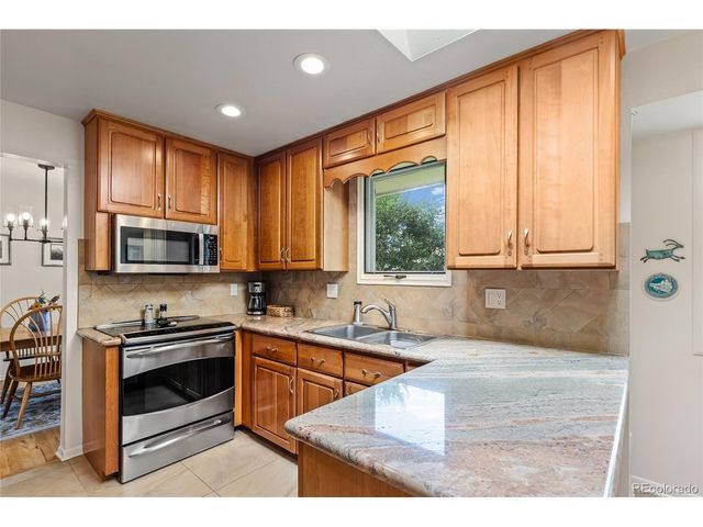 12143 W 68th Ave, Arvada, CO 80004