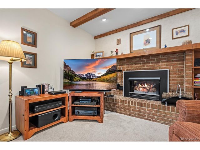 12143 W 68th Ave, Arvada, CO 80004
