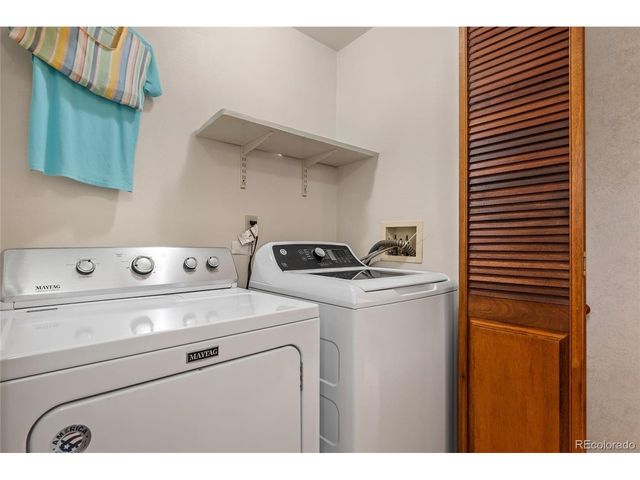 12143 W 68th Ave, Arvada, CO 80004