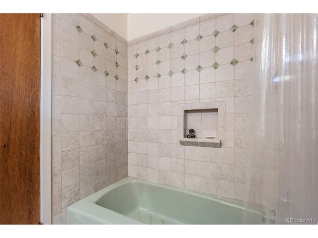 12143 W 68th Ave, Arvada, CO 80004