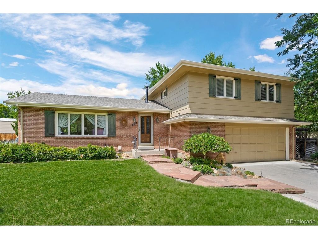 12143 W 68th Ave, Arvada, CO 80004