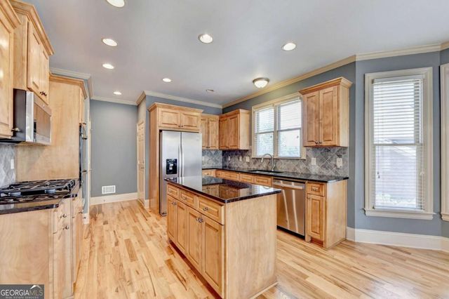 1515 Boomer Circle, Suwanee, GA 30024