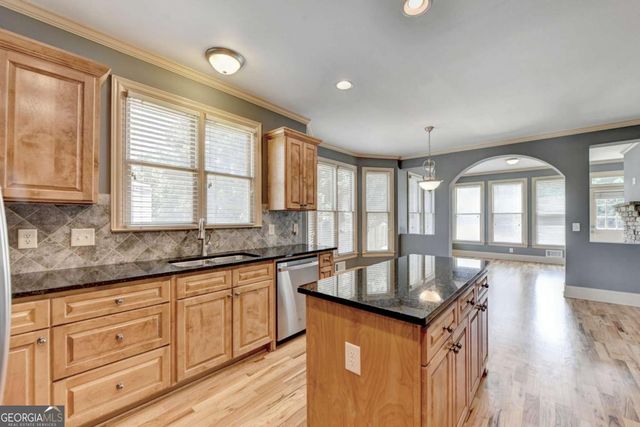 1515 Boomer Circle, Suwanee, GA 30024