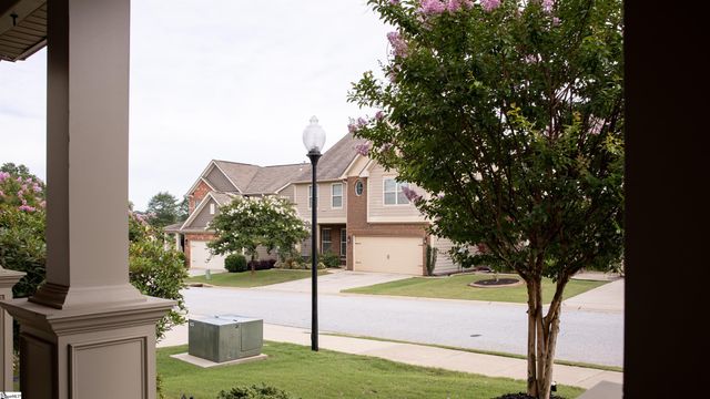 608 Troutdale Lane, Simpsonville, SC 29680
