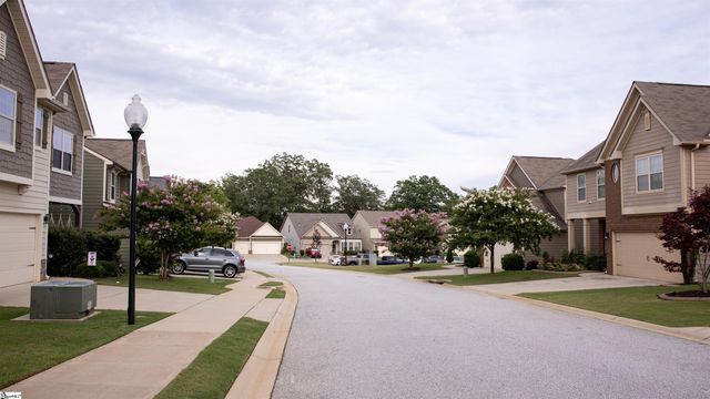 608 Troutdale Lane, Simpsonville, SC 29680