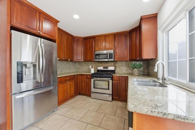 1425 Blackstone Avenue, San Jose, CA 95118