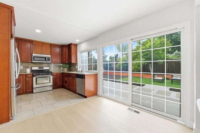 1425 Blackstone Avenue, San Jose, CA 95118
