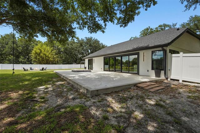 906 136TH STREET E, Bradenton, FL 34212