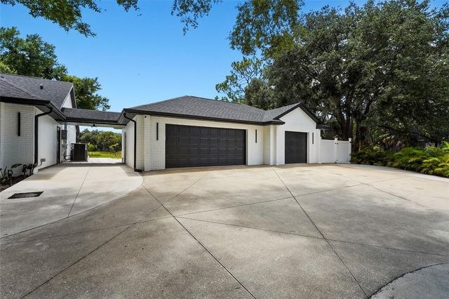 906 136TH STREET E, Bradenton, FL 34212