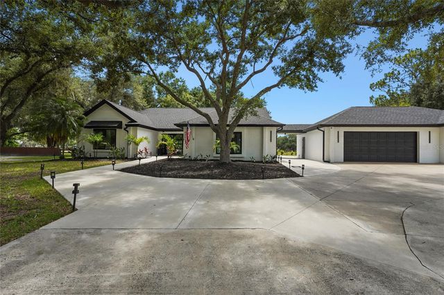 906 136TH STREET E, Bradenton, FL 34212