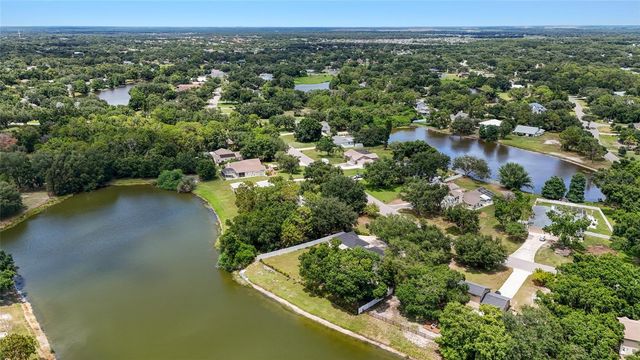 906 136TH STREET E, Bradenton, FL 34212