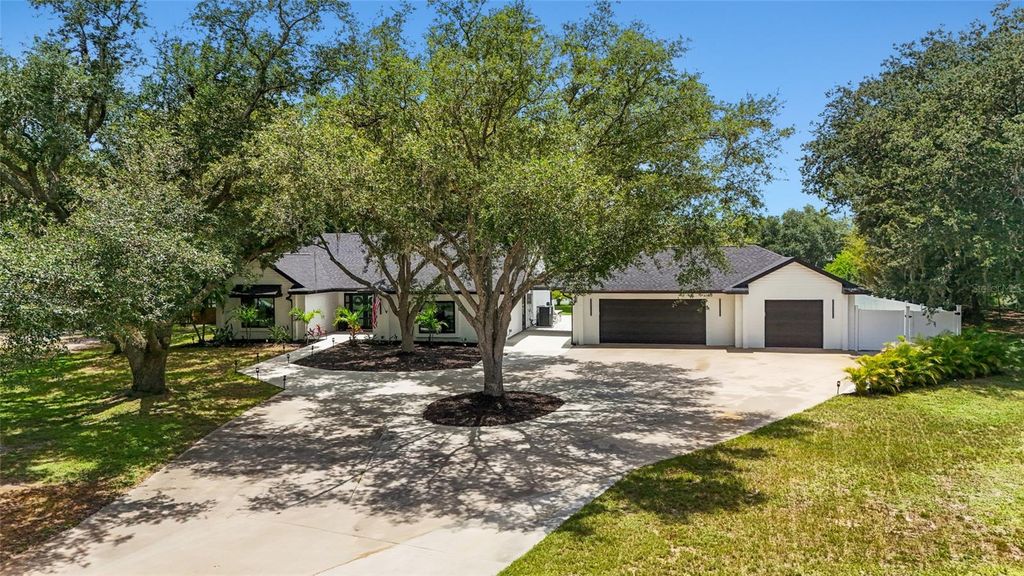 906 136TH STREET E, Bradenton, FL 34212