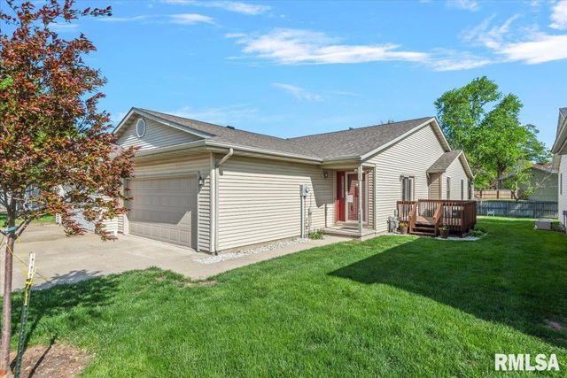 203 Wintergreen Drive, Chatham, IL 62629