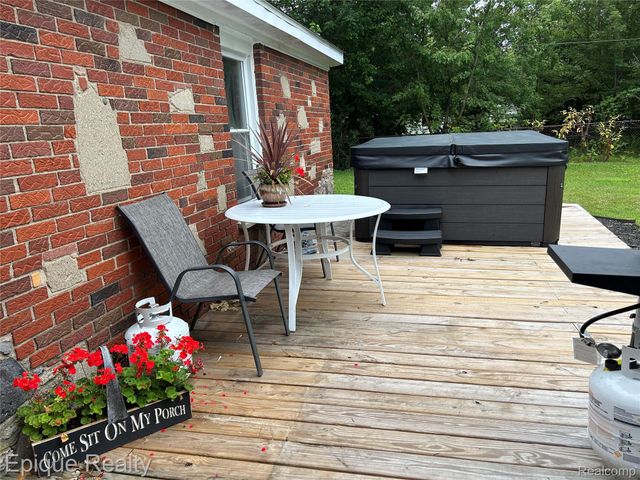 22200 Le Fever Avenue, Warren, MI 48091