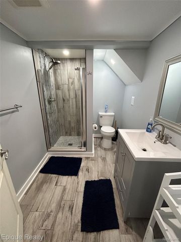 22200 Le Fever Avenue, Warren, MI 48091