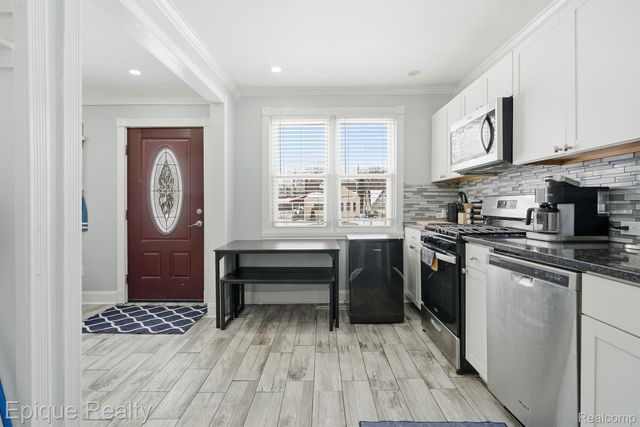 22200 Le Fever Avenue, Warren, MI 48091