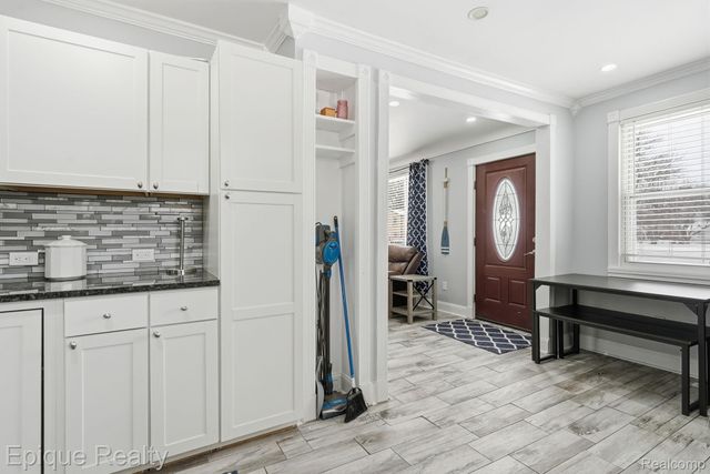 22200 Le Fever Avenue, Warren, MI 48091