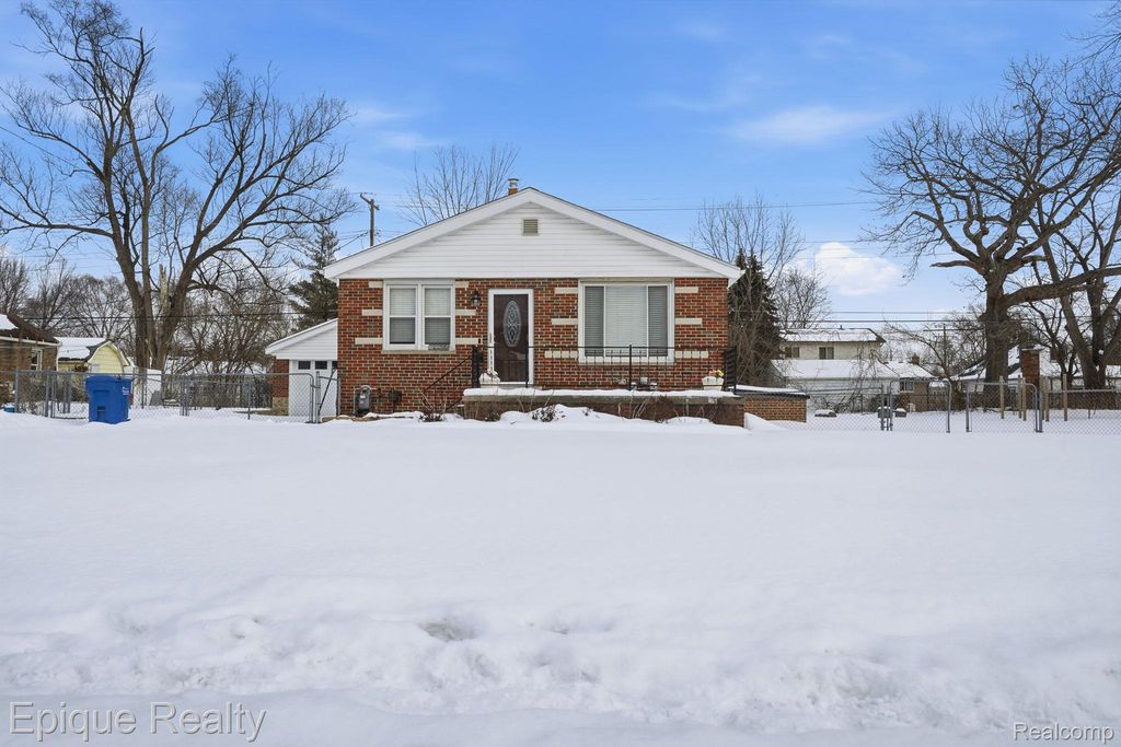 22200 Le Fever Avenue, Warren, MI 48091