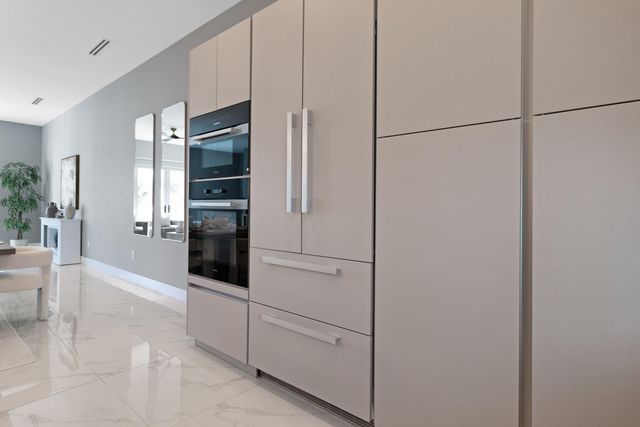 15 SE 11th Avenue, Fort Lauderdale, FL 33301