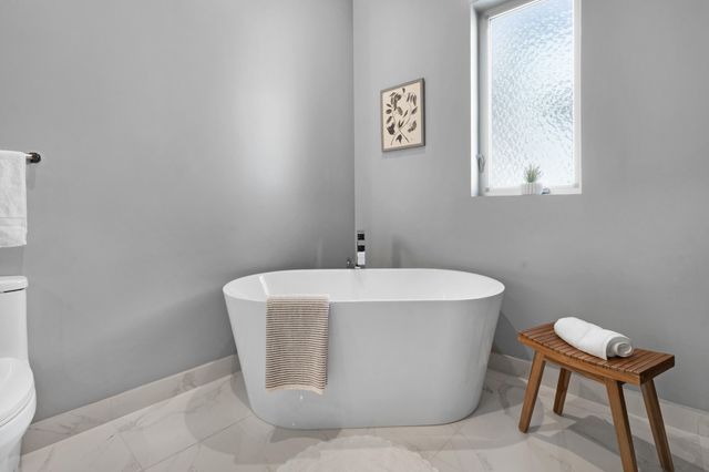 15 SE 11th Avenue, Fort Lauderdale, FL 33301