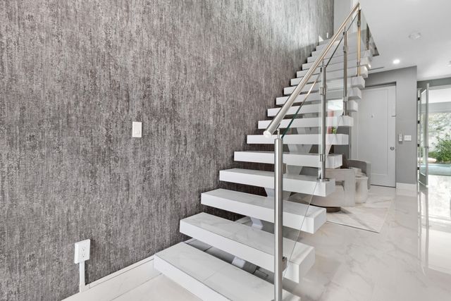 15 SE 11th Avenue, Fort Lauderdale, FL 33301